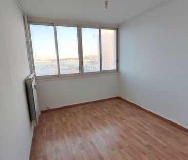 Location Appartement 4 pièces 71m² TOULON 83000 - Photo 6