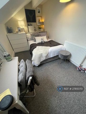 5 bedroom terraced house to rent - Photo 5