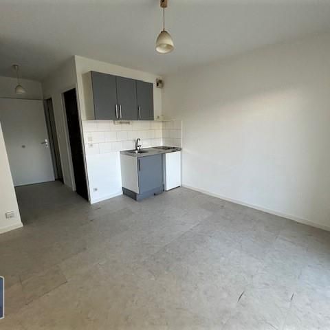 Location Appartement 1 pièce 20m² CHOLET 49300 - Photo 1