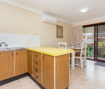 Charming 2-Bedroom Villa in Prime Location - Photo 1