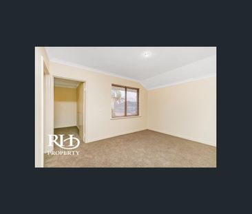 Spacious 3 x 2 townhouse - quiet & secure - Photo 4