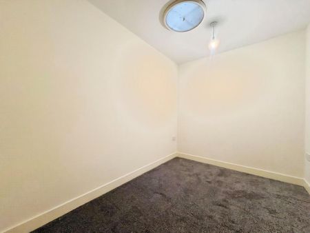 3 bedroom apartment to rent - Photo 5