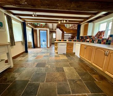 3 bedroom detached house to rent - Photo 5