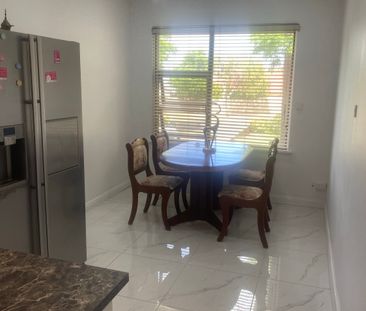 Windsor Gardens - Photo 4