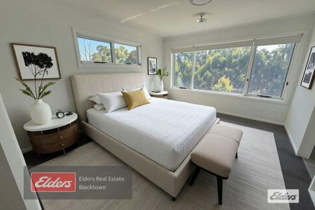 Brand-New Modern Elegant Family home. - Photo 5