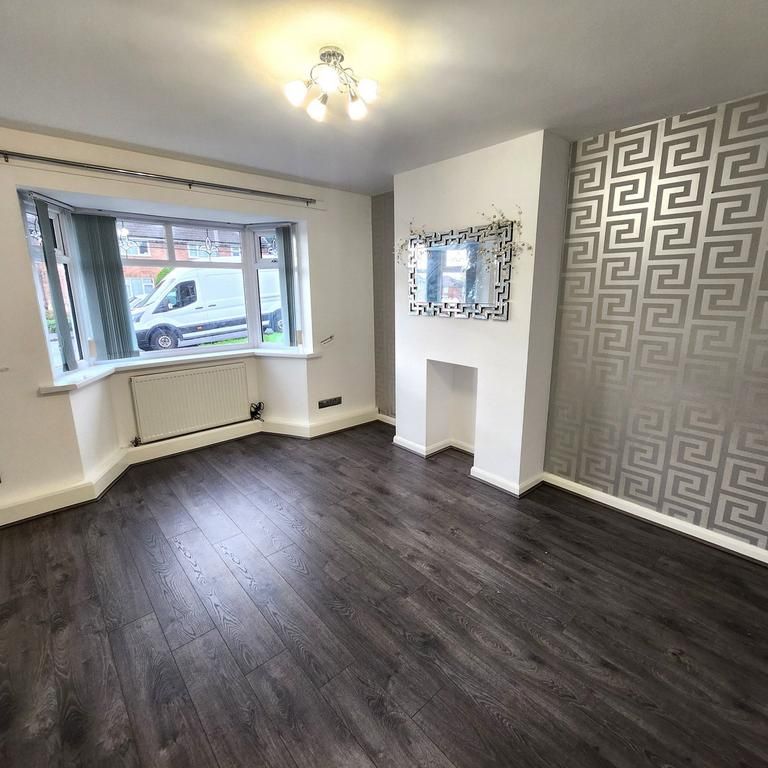 3 bedroom semi-detached house to rent - Photo 1
