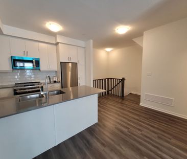 For Lease - 151 Honeycrisp Crescent Unit# TH 165, Vaughan, Ontario - Photo 1