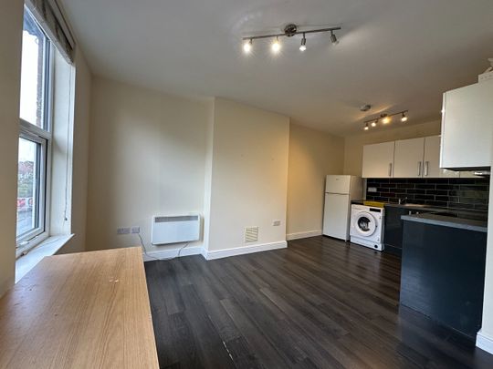 4 Bed Flat, London Road, SW16 - Photo 1