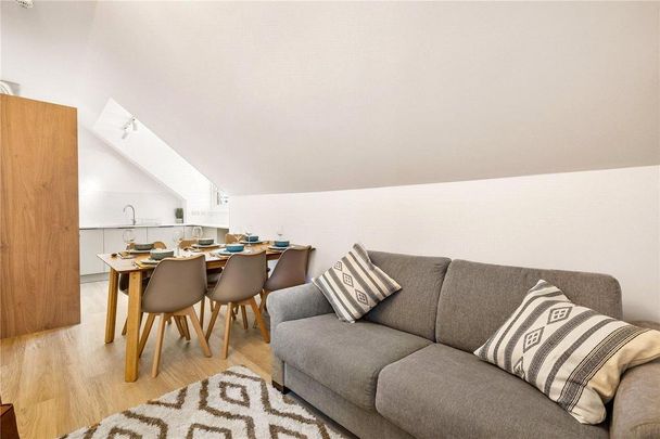 3 bedroom apartment to rent - Photo 1