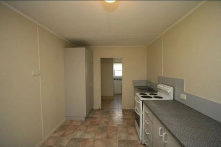 Ideally Located - Photo 5