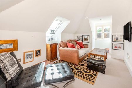 5 bedroom detached house to rent - Photo 3