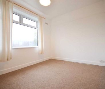 Marcliff Grove, Heaton Norris, Stockport, SK4 2AB - Photo 3