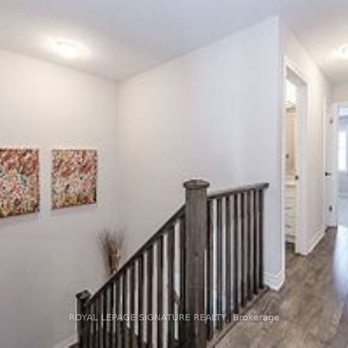 Townhouse For Lease | X8123804 - Photo 1