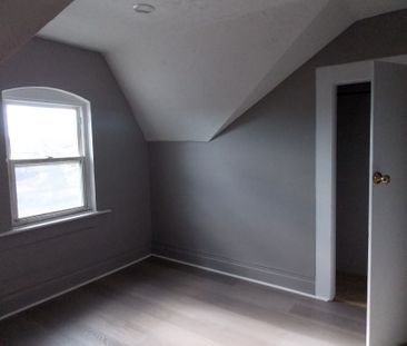 For Lease - 171 Queenston Street, St. Catharines, Ontario - Photo 2