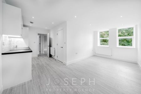 3 bedroom apartment to rent - Photo 3