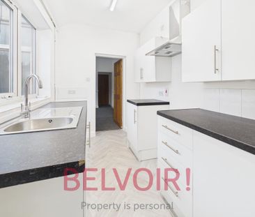 2 bedroom end of terrace house to rent - Photo 4