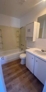 3 1/2 à lourer au rez-de-chaussée rénové - Photo 4