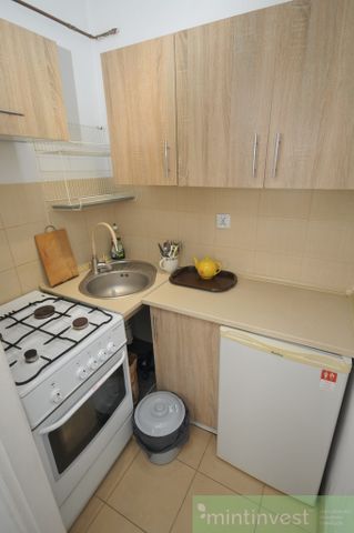 przytulna kawalerka w centrum - Zdjęcie 2