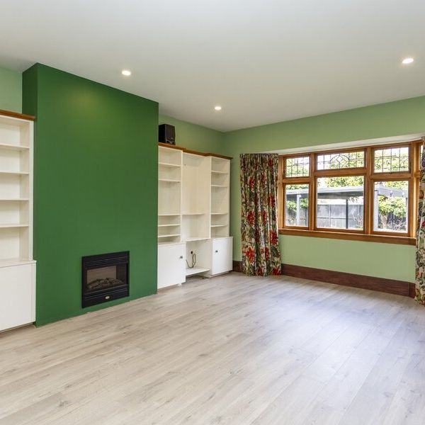 Executive home in Strowan! - Photo 1
