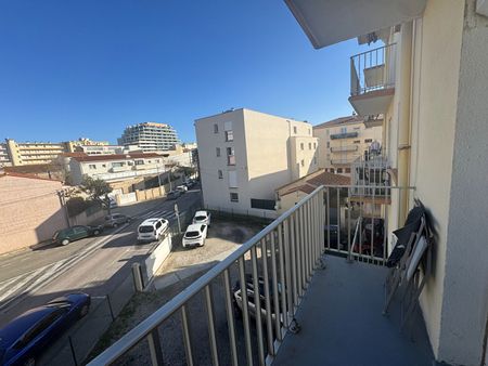 Apartment - Photo 2