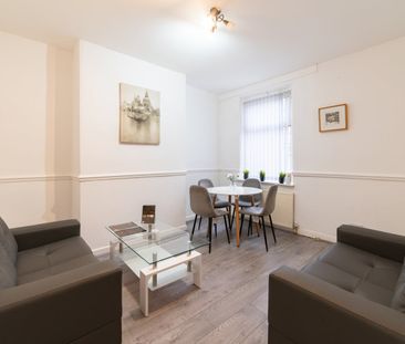 Room in a Shared House, Springbank Road, L4 - Photo 1