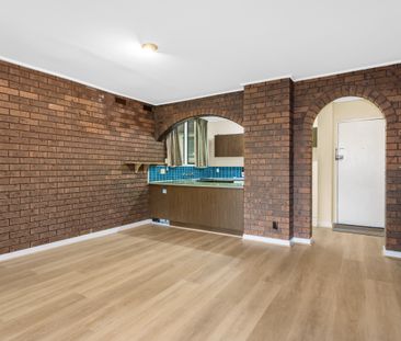 Savvy One Bedroom Apartment - Photo 4