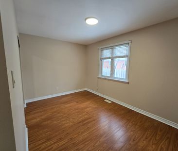 For Lease - 69 Alexandria Crescent, Brampton, Ontario - Photo 4