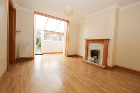 1 bed Flat for rent - Photo 3