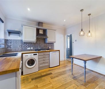 3 bedroom semi-detached house to rent - Photo 5