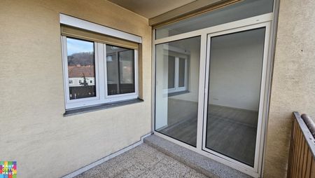 Günstige 2-Zimmerwohnung mit Loggia - Photo 2