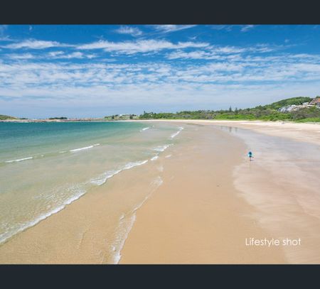 19a Perry Drive, Coffs Harbour, NSW 2450 - Photo 2