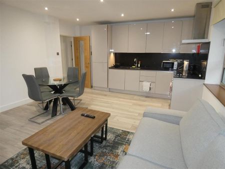 2 bedroom flat to rent - Photo 4