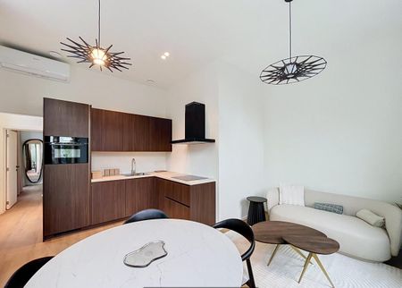 Cinquantenaire: Magnificent renovated + furnished apartment - Foto 2