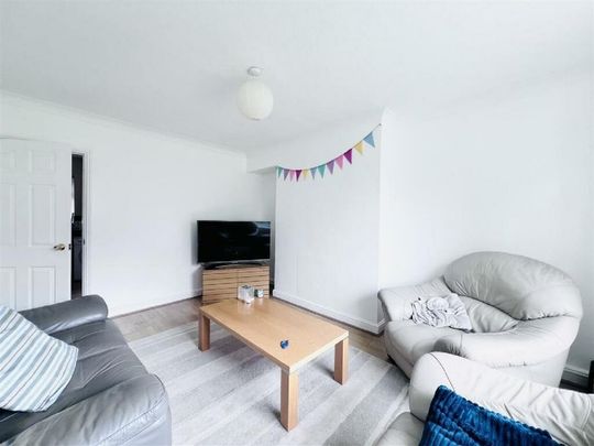 2 bedroom house share to rent - Photo 1