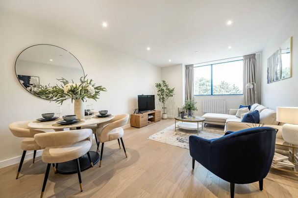 Eastworth Road, Chertsey, Surrey, KT16 - Photo 1