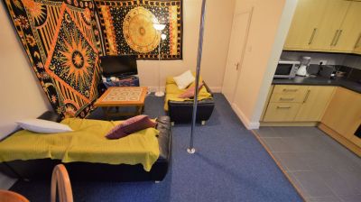 3 bedroom House in Mayville Avenue, Leeds - Photo 3