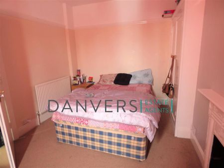 4 bedroom property to rent - Photo 3