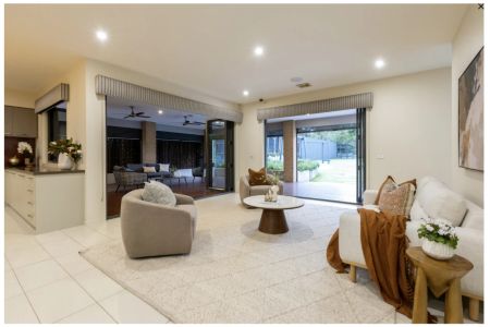 Luxury Living Redefined in a Prestigious Beachside Setting - Photo 4