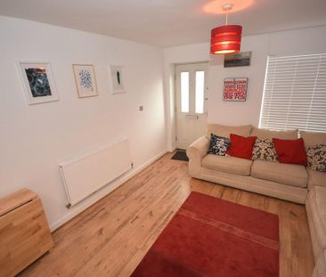 4 bedroom townhouse to rent - Photo 2