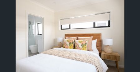 Stylish and spacious townhouse is the perfect place to call home - Photo 4