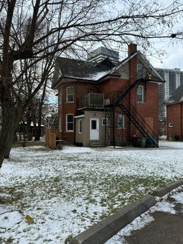 For Lease - 75 Rosemount Avenue Unit# Main, Toronto, Ontario - Photo 3