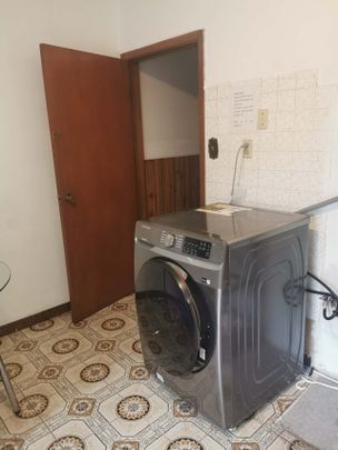 For Lease - 137A MARKHAM Street Unit# 2nd FL Two BRs, Toronto, Ontario - Photo 1