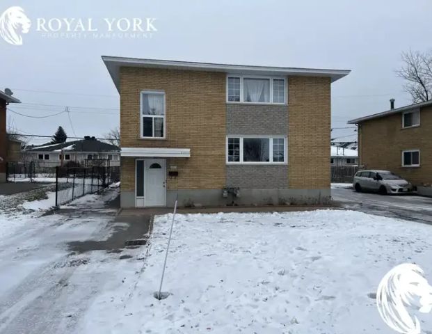 A-1221 Cameo Drive, Ottawa, Ontario K2C 1Y9 | 1221 Cameo Drive, Ottawa - Photo 1