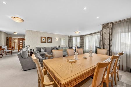 3 bedroom flat to rent - Photo 4