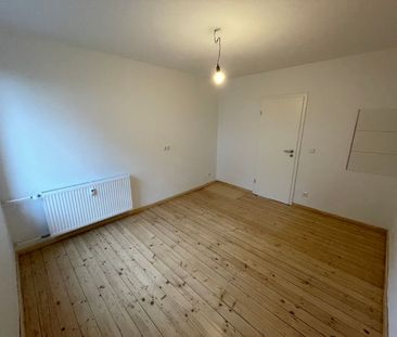*hochwertig modernisierte Altbauwohnung im EG*Tageslichtbad* - Foto 6