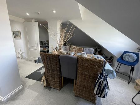 2 bedroom apartment to rent - Photo 4