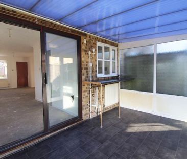 3 bedroom semi-detached house to rent - Photo 6