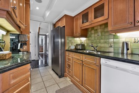 For Lease - 74 Lynwood Avenue Unit# 2, Toronto, Ontario - Photo 4