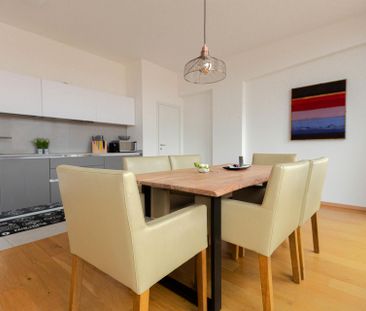Luxuriöse möblierte 2.5-Zimmer-Wohnung mit Service im Zentrum von Biel - Foto 6