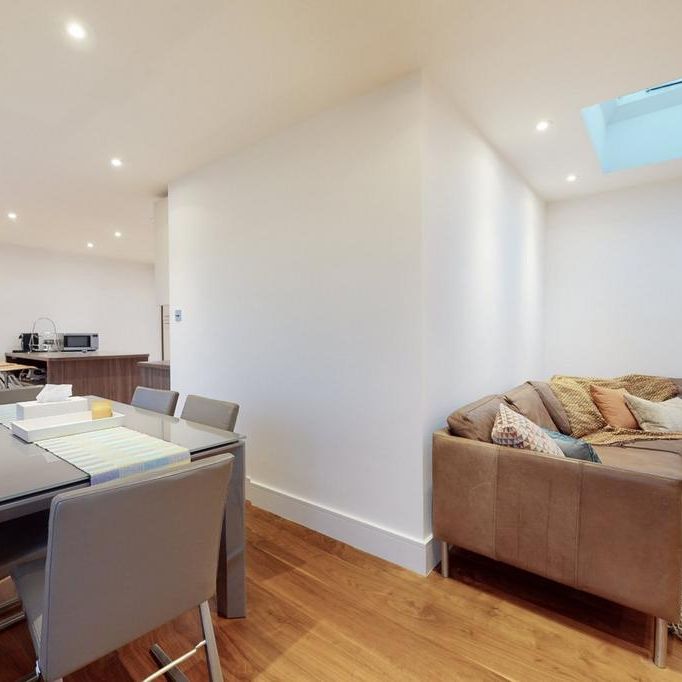 3 bedroom apartment to rent - Photo 1